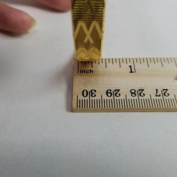 Vintage Gold Tone Bangle Bracelet, Zig Zag M Style Pattern Design, Unsigned - Picture 5 of 7